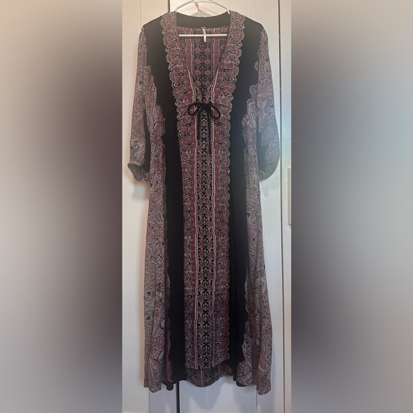 Free People Boho Black And Mauve Maxi Paisley Dress Size S - Picture 7 of 13